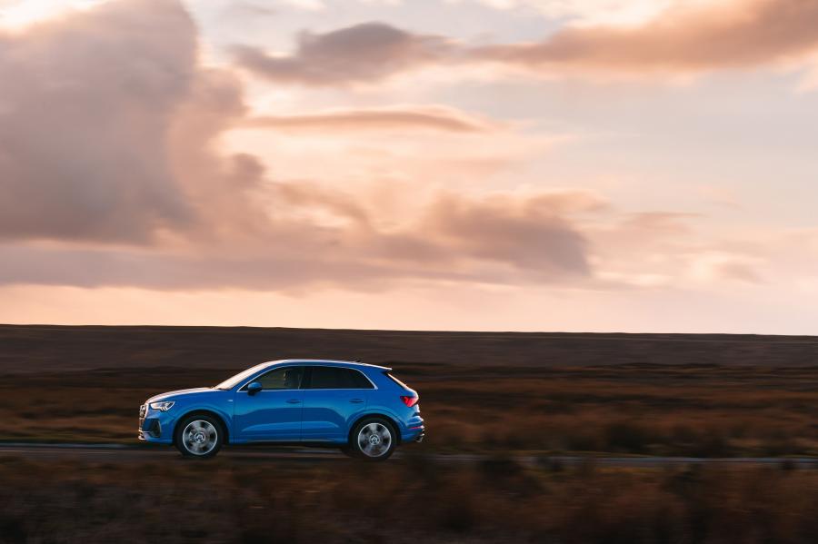  Audi Q3 35 TFSI S-Line (8U) 2018 года  (UK) (фото 30 из 40)